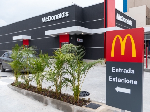 McDonald's Duque de Caxias Drive